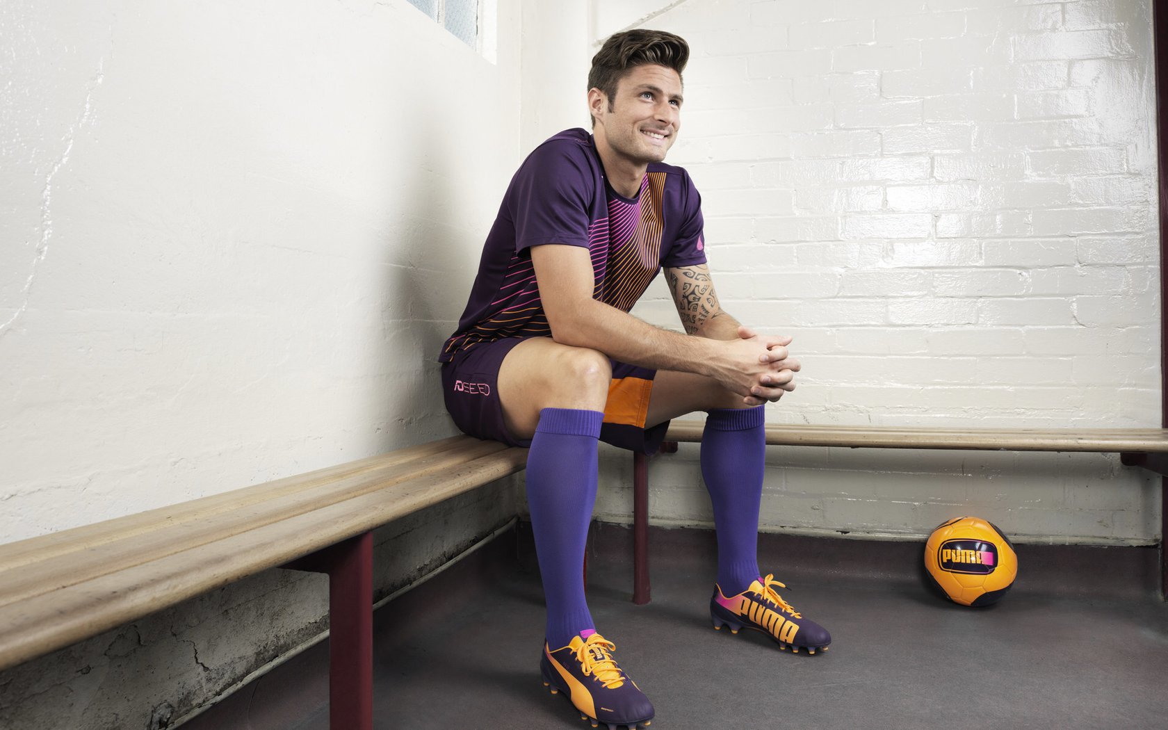 “苏超”元年——“黑马”泰州点球大战击败南通夺冠引爆热潮